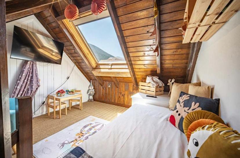 Casa Catania-Acogedora Casa Con Impresionantes Vistas-Fibra Optica Villa Salardú Exteriör bild