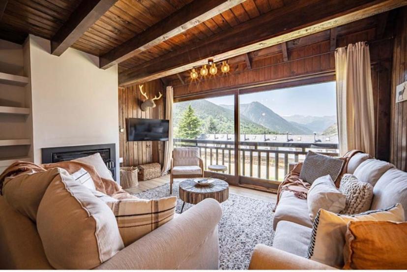 Casa Catania-Acogedora Casa Con Impresionantes Vistas-Fibra Optica Villa Salardú Exteriör bild