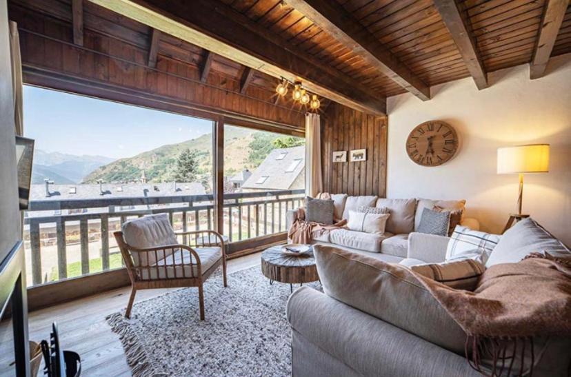 Casa Catania-Acogedora Casa Con Impresionantes Vistas-Fibra Optica Villa Salardú Exteriör bild