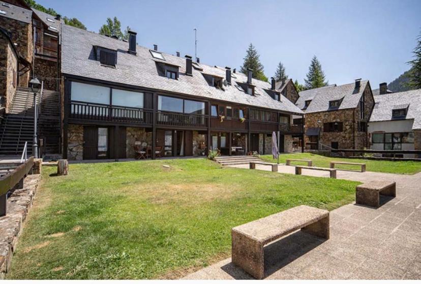 Casa Catania-Acogedora Casa Con Impresionantes Vistas-Fibra Optica Villa Salardú Exteriör bild